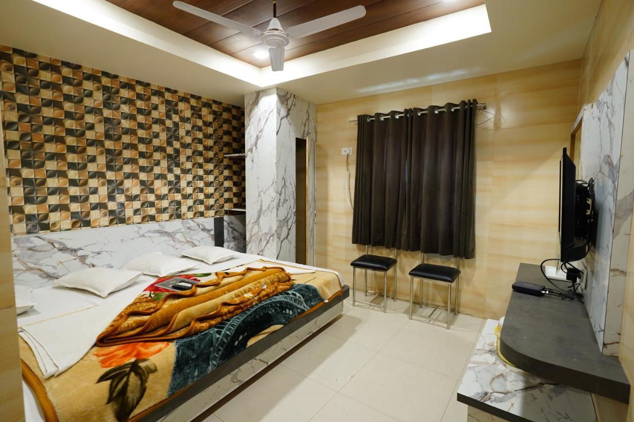 Hotel New Sundaram 150 Mtrs From Dargah Аджмер Екстер'єр фото