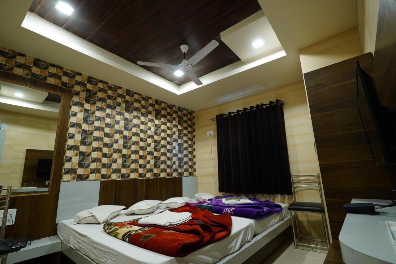 Hotel New Sundaram 150 Mtrs From Dargah Аджмер Екстер'єр фото