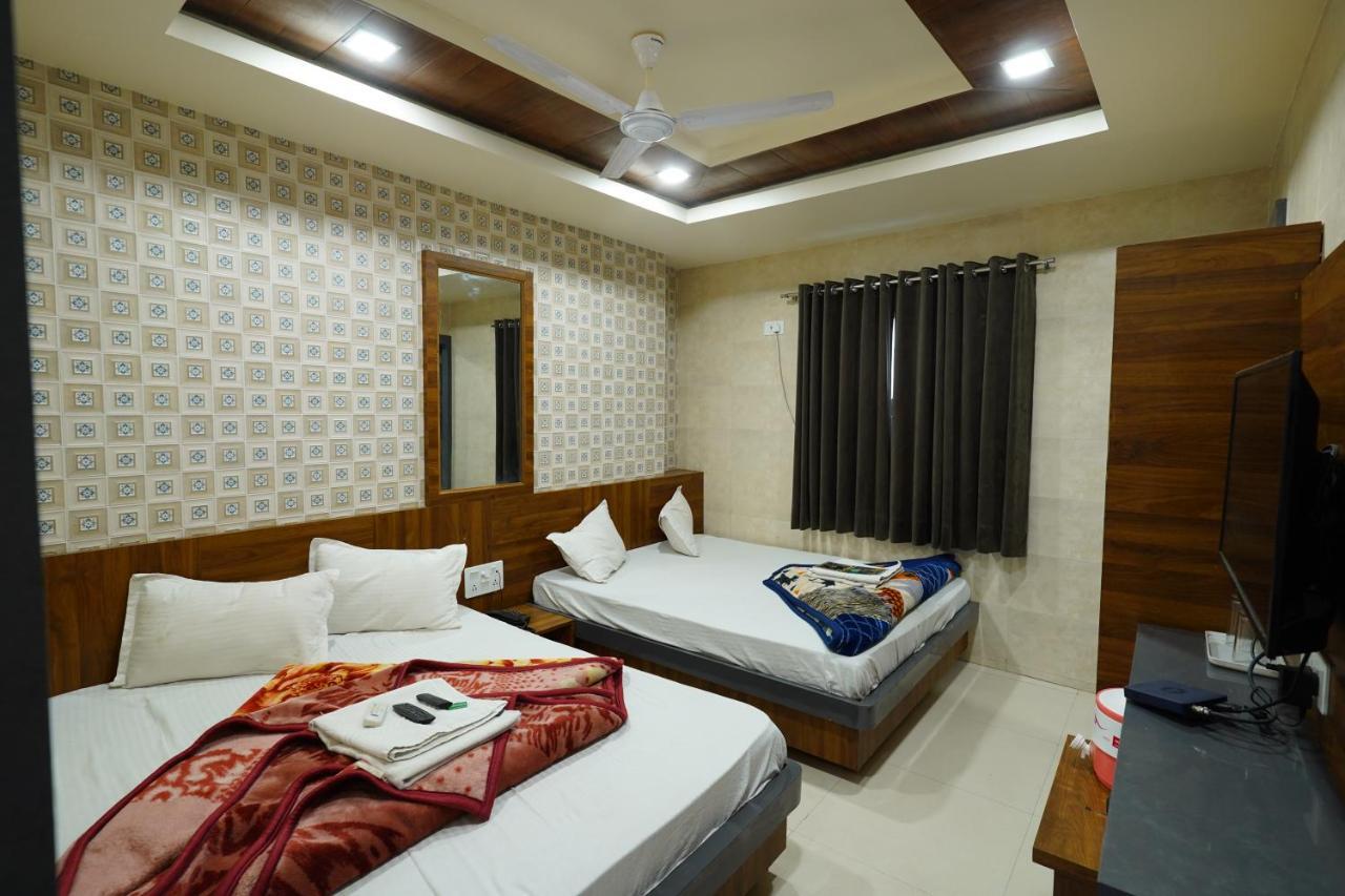 Hotel New Sundaram 150 Mtrs From Dargah Аджмер Екстер'єр фото