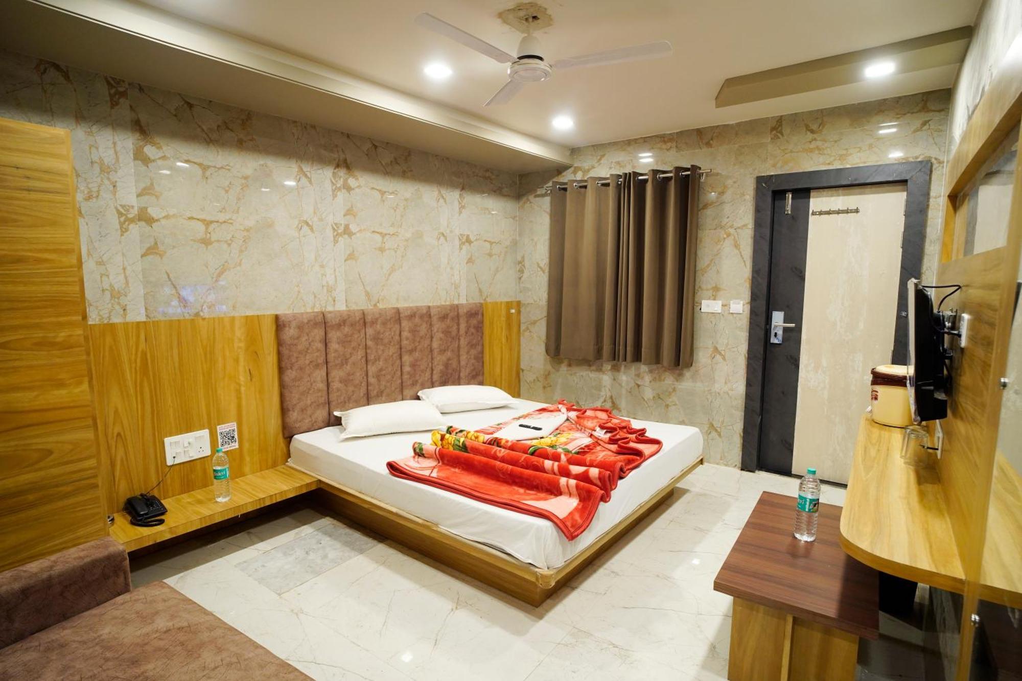 Hotel New Sundaram 150 Mtrs From Dargah Аджмер Екстер'єр фото