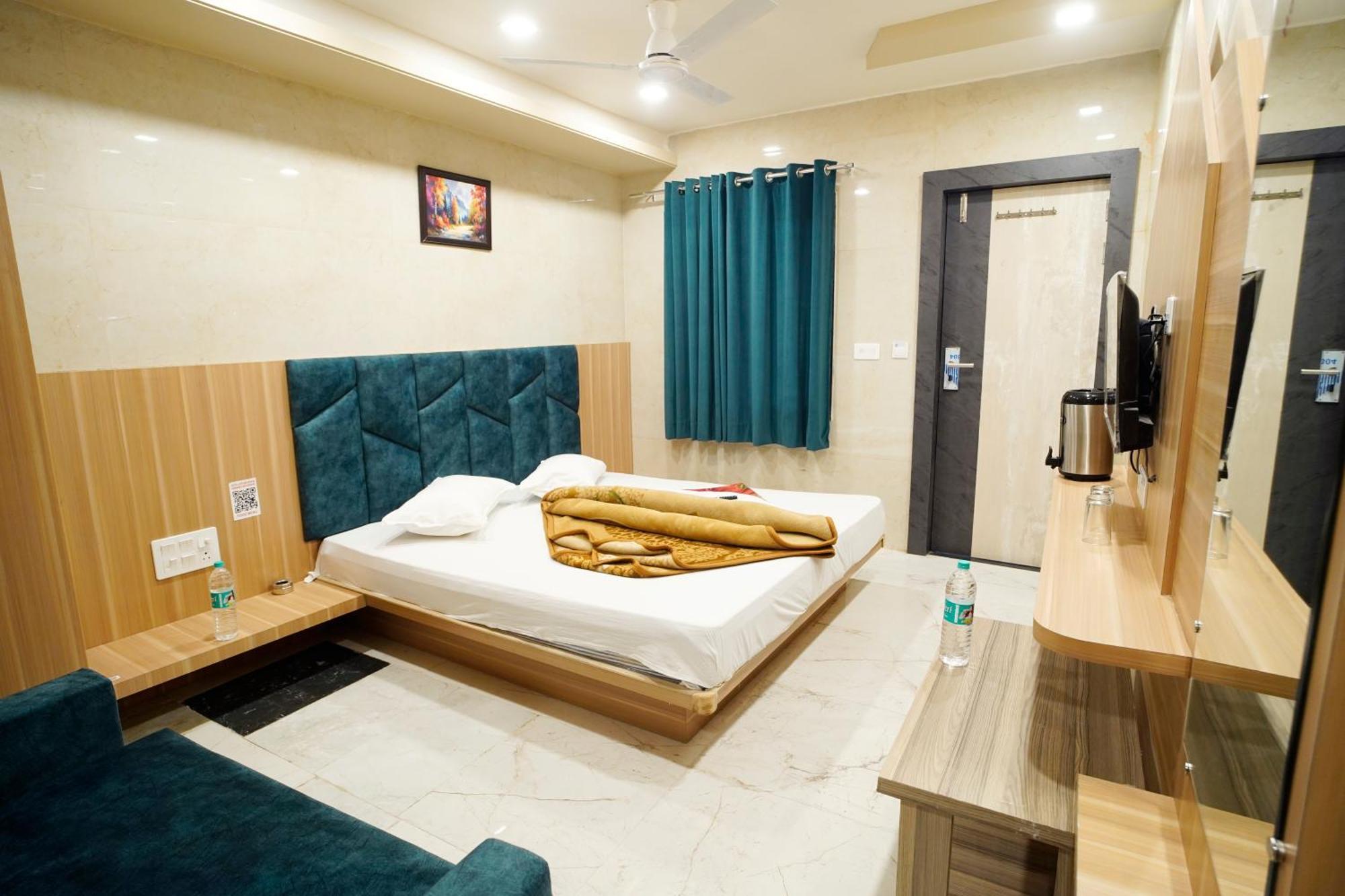 Hotel New Sundaram 150 Mtrs From Dargah Аджмер Екстер'єр фото